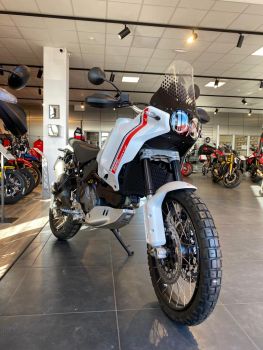 La concessionaria Ducati Firenze presenta la nuova Desert X